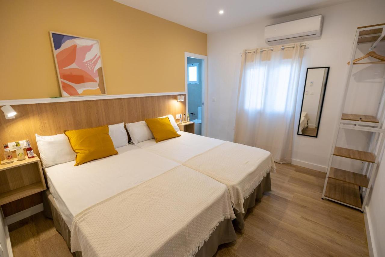 Hostal Royal Bliss Punta Umbría Exterior photo